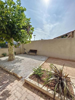 Charmante maison de ville avec jardin, terrasse et terrain de pétanque